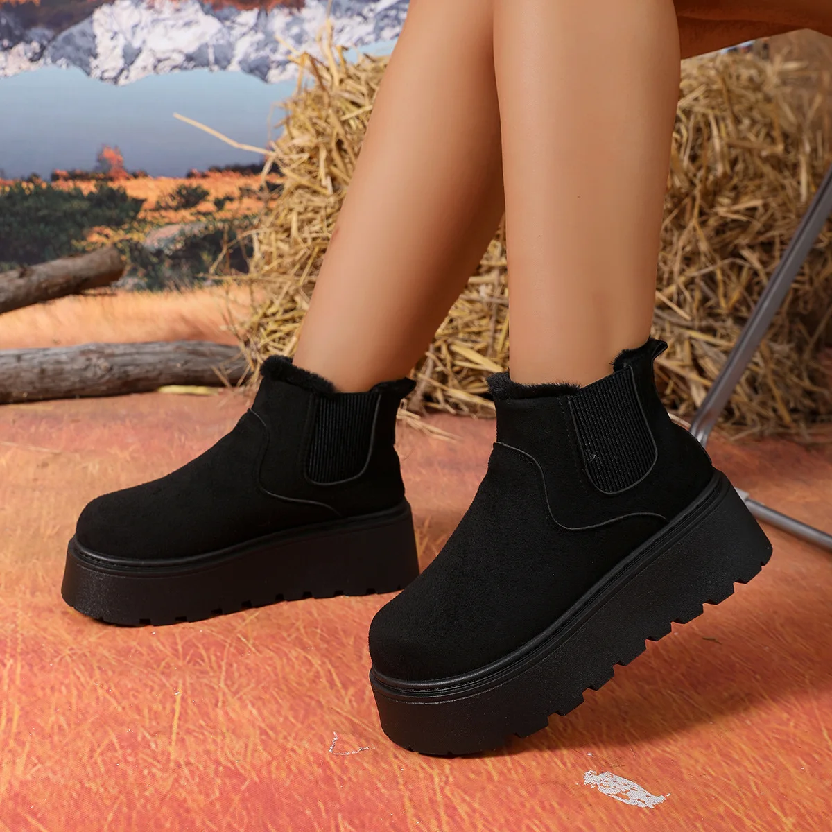 British Style Solid Color Platform Snow Boots Women Winter Soft Short Plush Warm Ankle Boots Woman Faux Suede Booties Female