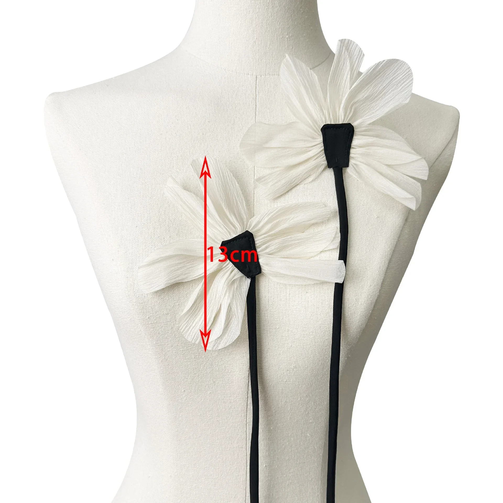 Рисунок 4 - Новая брошь из ткани в виде цветка