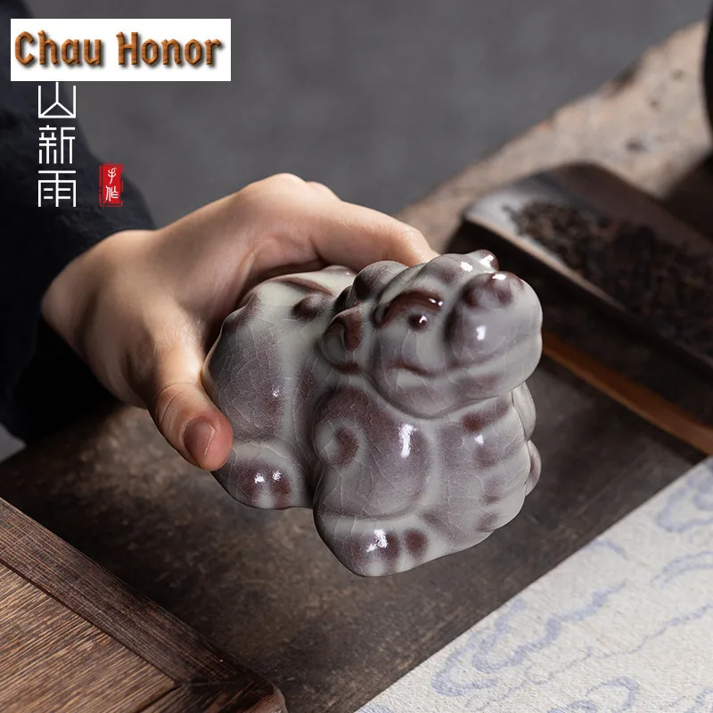Large Wealth-attracting Pixiu Celadon Tea Pet Handmade Flowerpot Landscaping Tea Figurine Play Toys Tea Statue Ornaments Craft