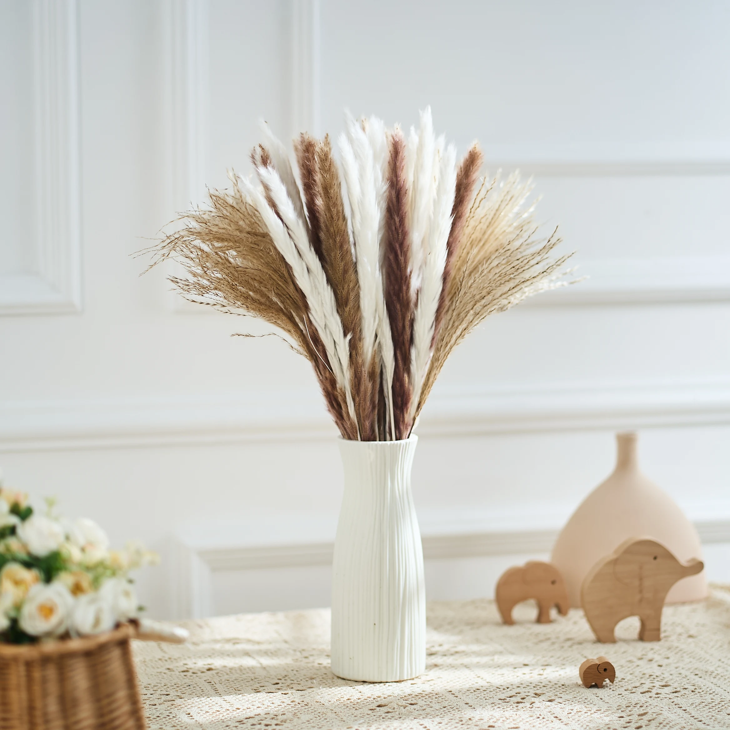 

60PCS Natural Pampas Grass Phragmites Bouquet Boho Nordic Home Decor Bouquet Phragmi Wedding Flower Arrangement Vase Decorlion