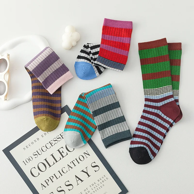 Frauen Herbst Winter Socken Lange Gestreiften kinder Casual Sport Vielseitig Trendy Socke Baumwolle Einfarbig Einfache Socke Großhandel – Detail 2