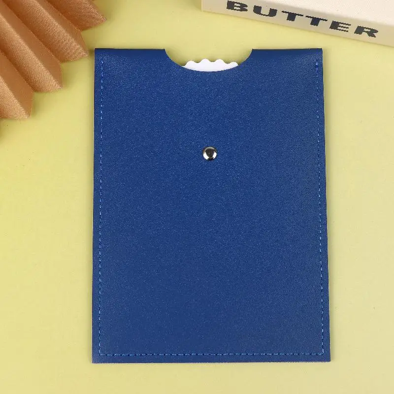 Blaue PU-Leder-Parkscheibe, 4-sprachige Version, langlebiger und wasserbeständiger Ankunftstimer für das Auto – universelles europäisches Design – Detail 4