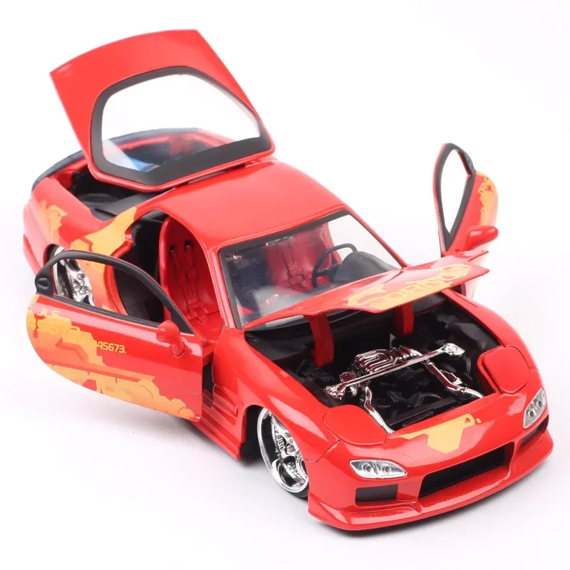 ストリートファイター 1/24フィギュア付き 1993 マツダ RX-7 +春麗 Buy