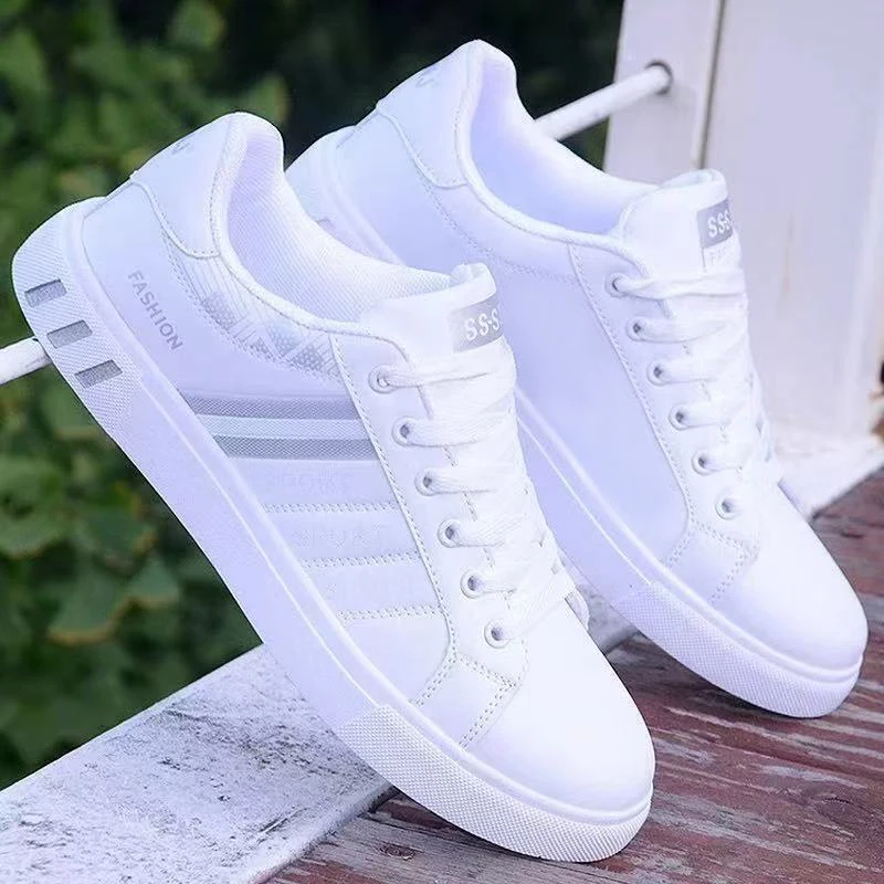 Men's Stylish Low-Top Skateboarding Sneakers - Breathable Upper & Durable Sole