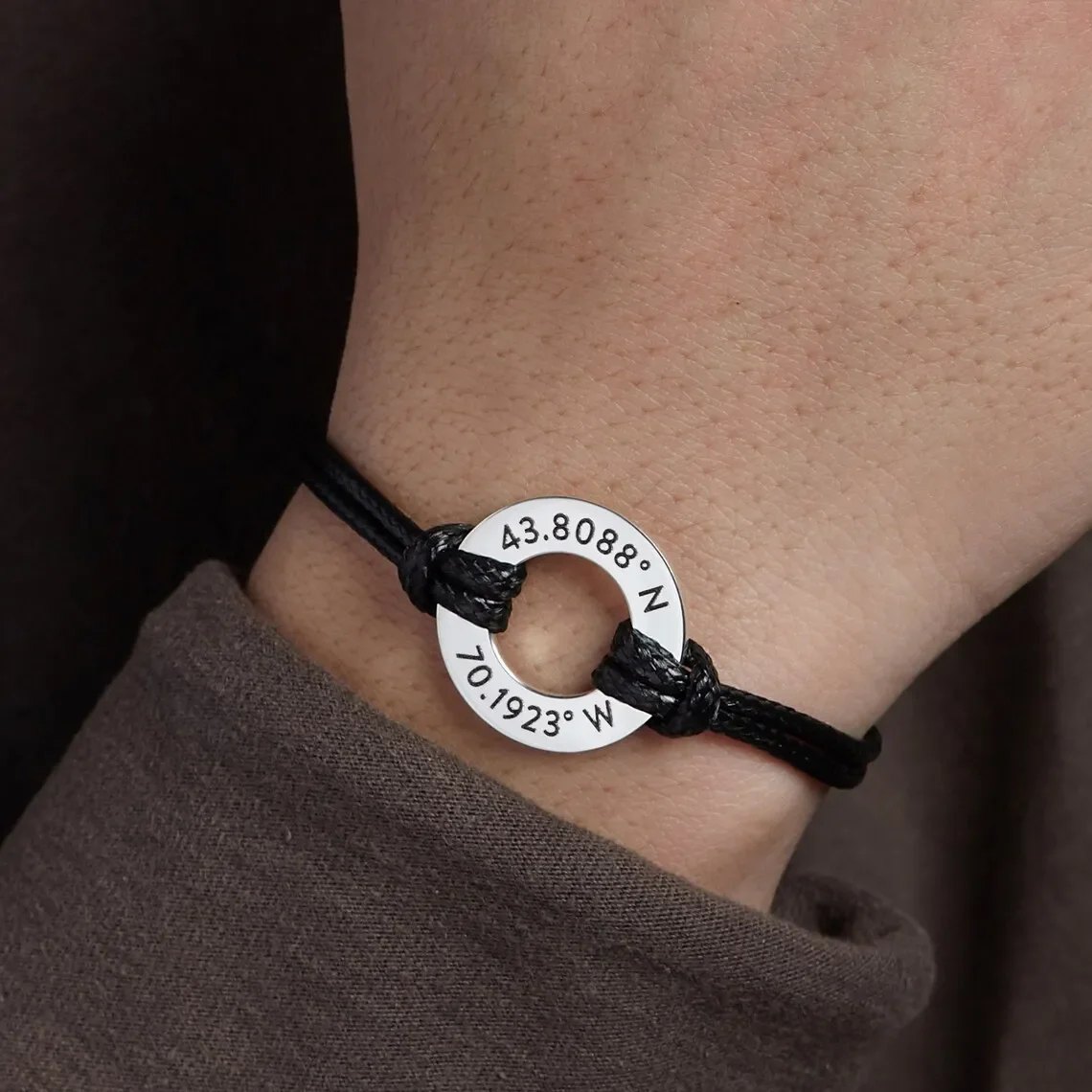 

Personalize Engraved Name Text Number Bracelet Stainless Steel Circular Ring Adjustable Rope Bangle Custom Jewelry Gifts for Men