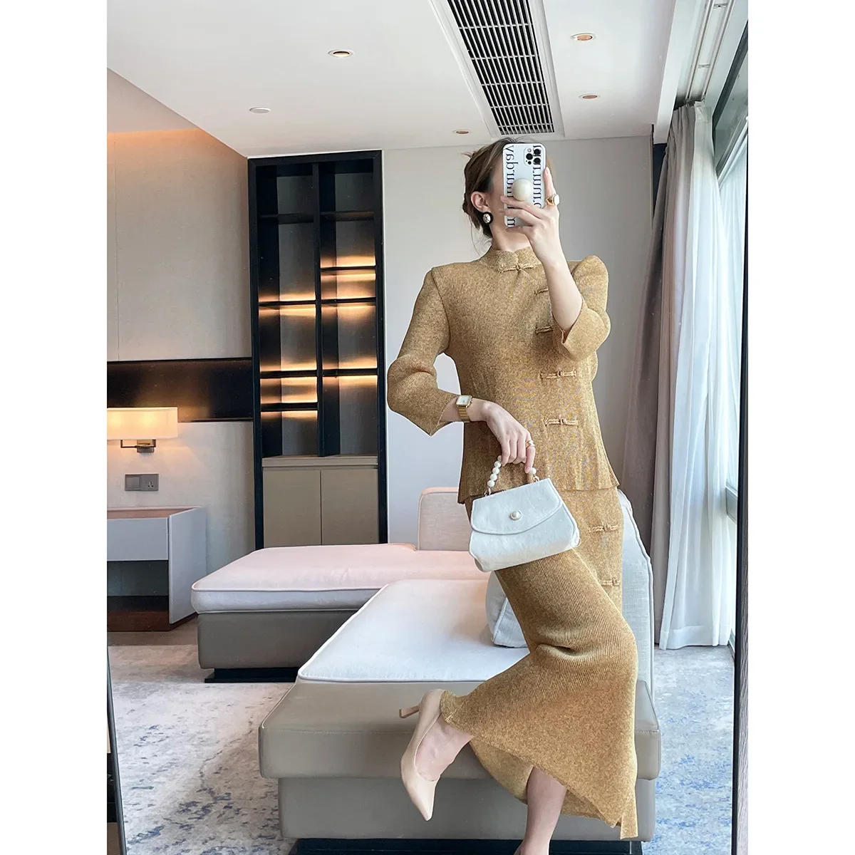 Miyake Pleated Suit for Women 2023 Autumn New Solid Color New Chinese Style Cheongsam Buttoned Top Buttoned Skirt Two-piece Set