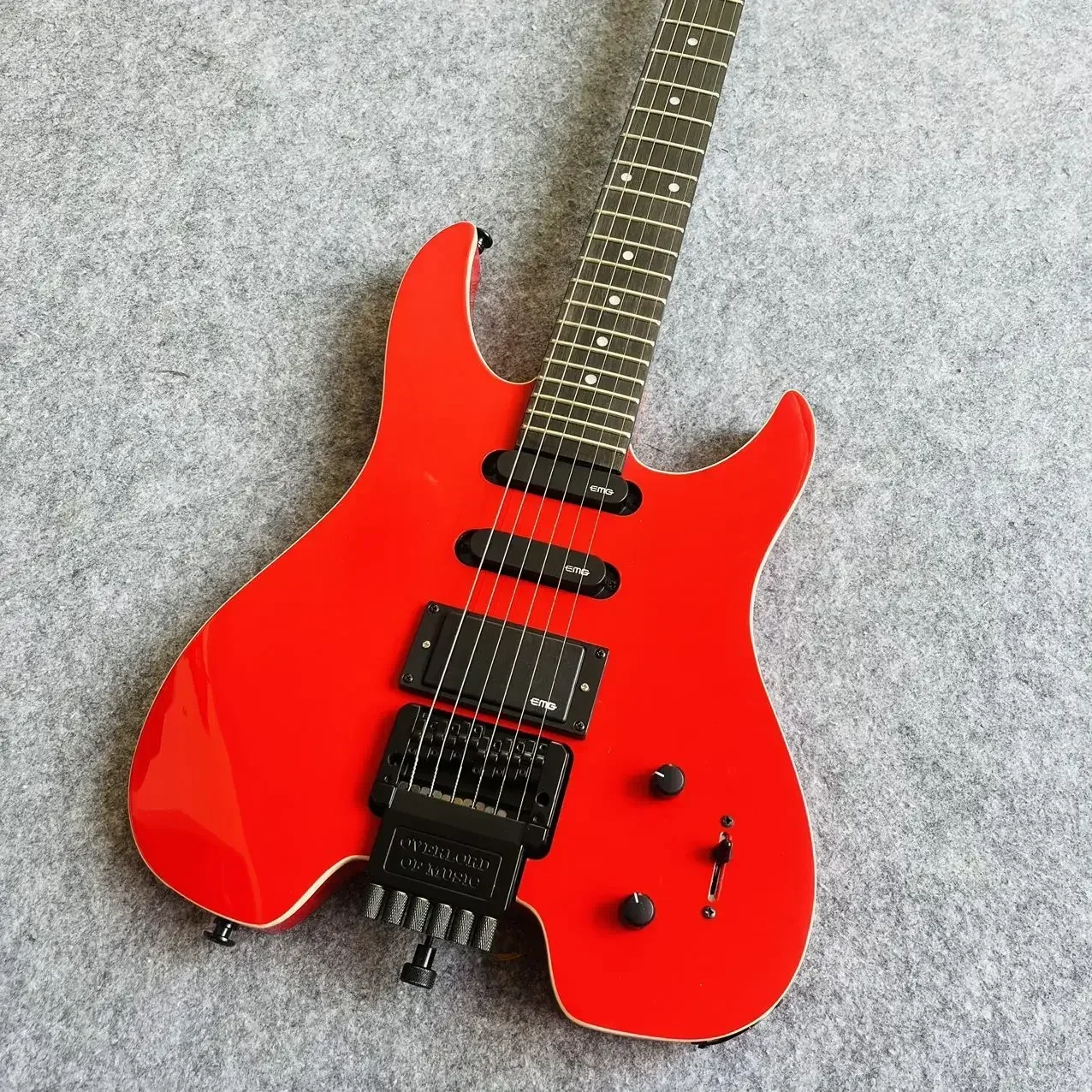 ST-E-INBERGER White Headless Guitar, Quality Assurance