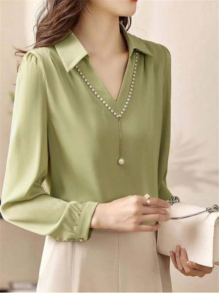 

Fashion V-neck Pullover Women Shirt Polo Neck Pearl Chain Shirt Women's Long Sleeve Straight Blouses OL Pleated Top Female Blous
