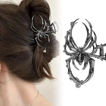 Y2K Rhinestone Skull Hair Clip 1
