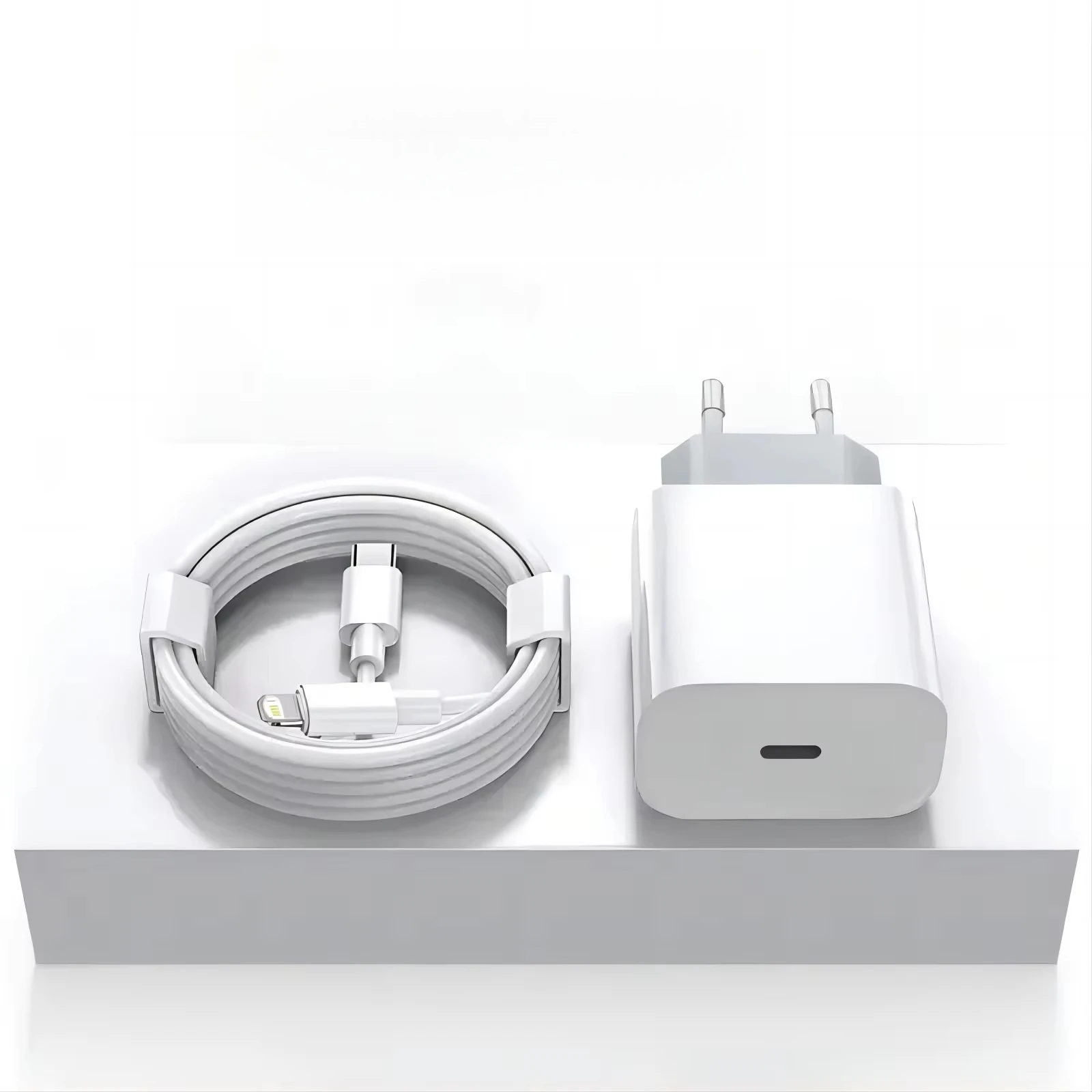 ตัวเลือกสินค้า สายชาร์จ PD 20W พร้อมปลั๊ก EU สำหรับ iPhone & iPad