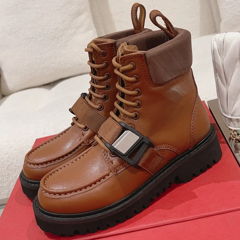 

2023 New Snow Short Boots Winter Full Of Design Sense Platform Ladies Boots Genuine Leather Material Lace-up Female Shoes