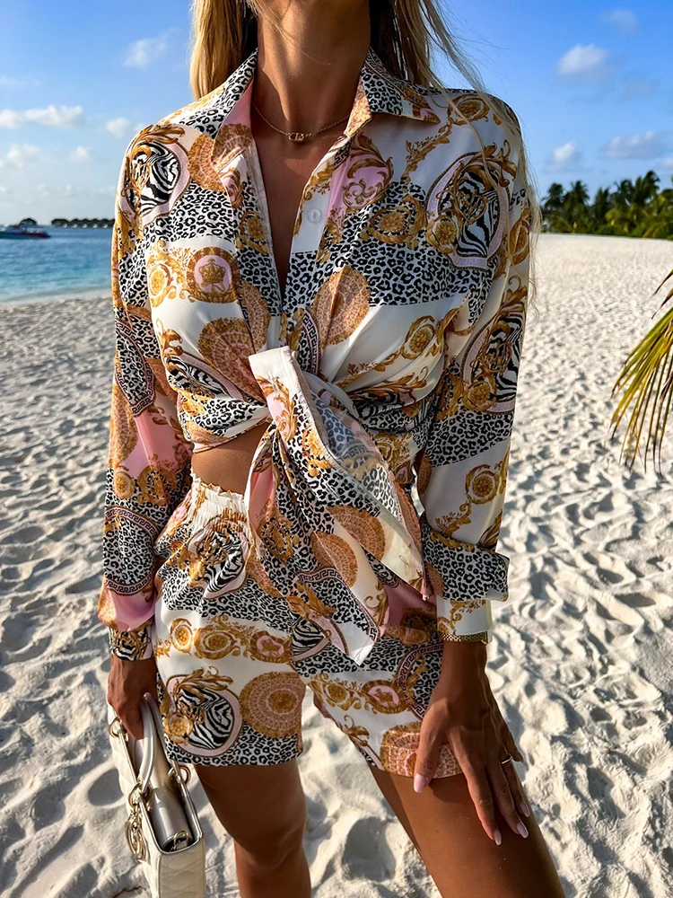 

Women Casual Two Piece Sets Summer Single-breasted Graphic Print Tops + Shorts Suit Fashion Holiday Beach Deep V-Neck Sexy Sets