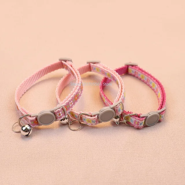 Exquisite Floral Embroidered Cat Collars Adjustable And Durable Pet Collars Cat Supplies Cute Lace Collar With Bell Perfect 4