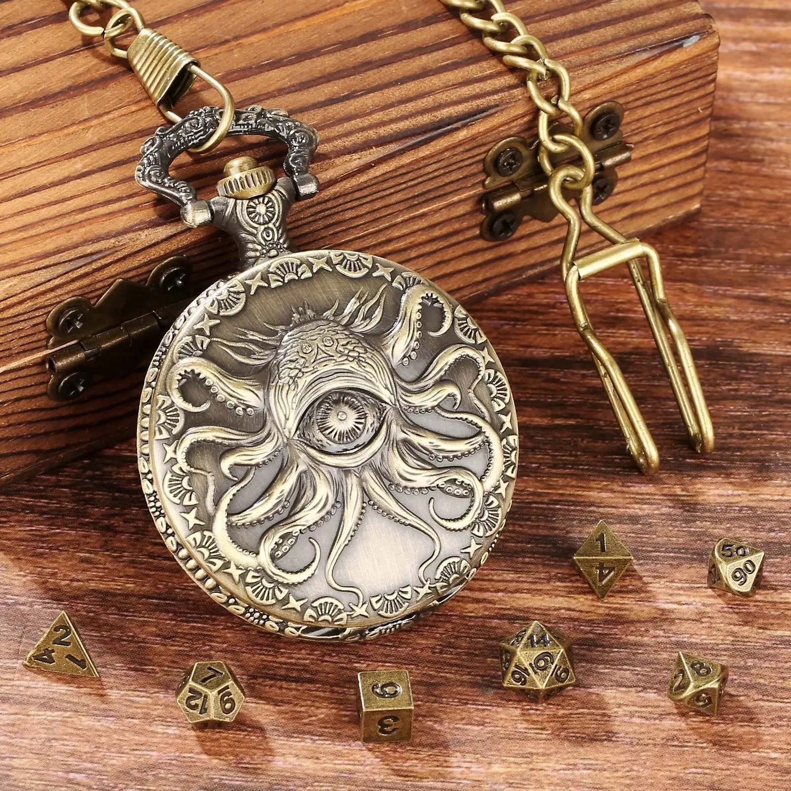 Dice Storage Case Octopus Metal Vintage Cthulhu Pocket Watch DND Dice One eyed Octopus Pocket Watch box For role playing games