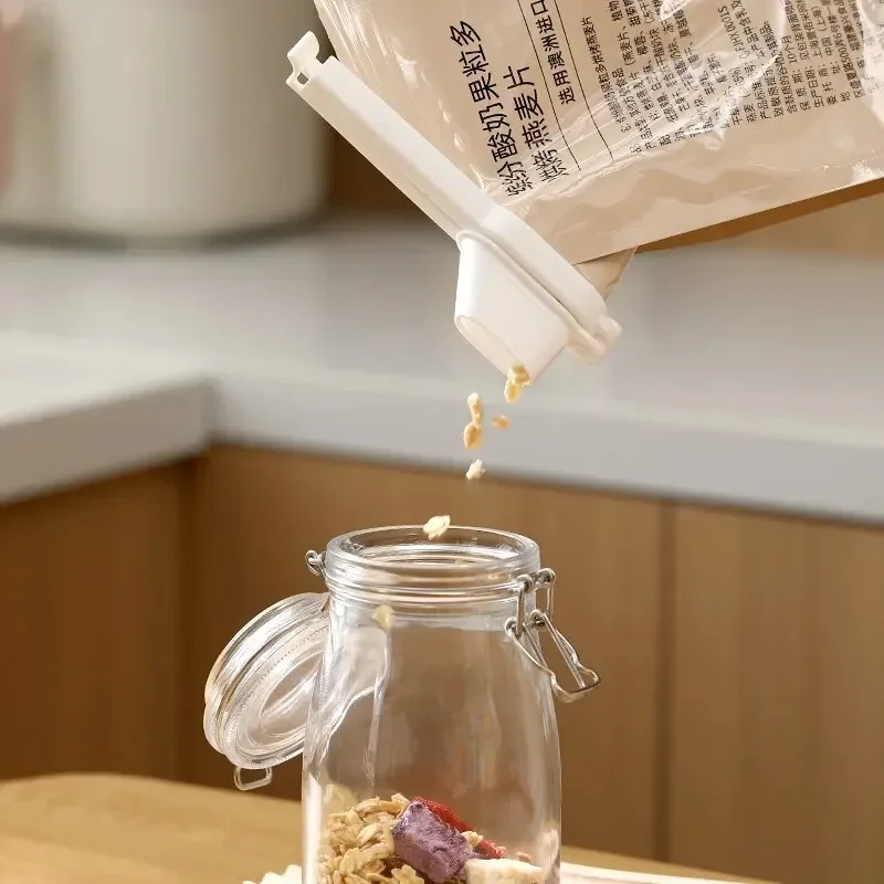 Bag Clips 2PCS With Lid Sealing Clips Milk Powder Snack Clips Sealer Kitchen Food Moisture-Proof Chips Milk Bag Clips