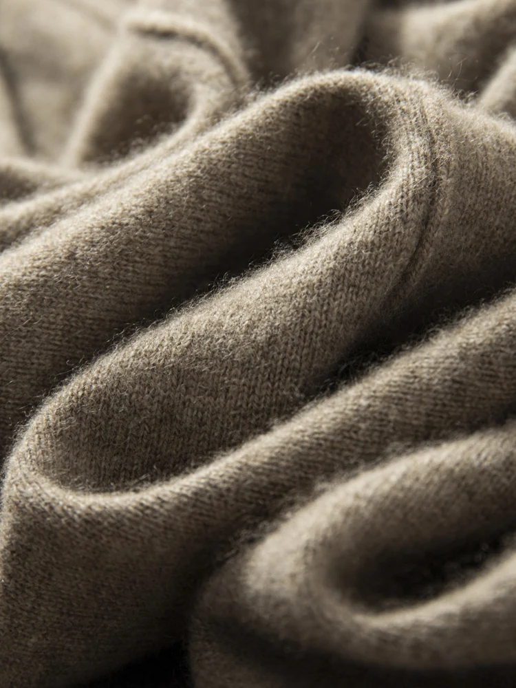 Cashmere Skirt Detail Stitching