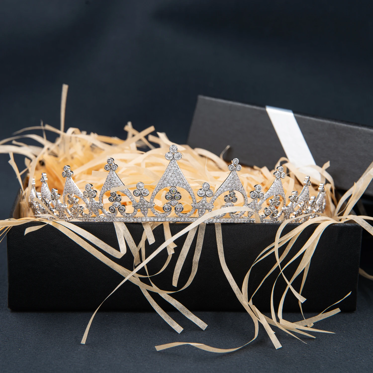 2022 New Wedding Tiara,Zirconia Tiaras Diadem for Bride,Prom,Party,Gatherings Hair Accessories for Women