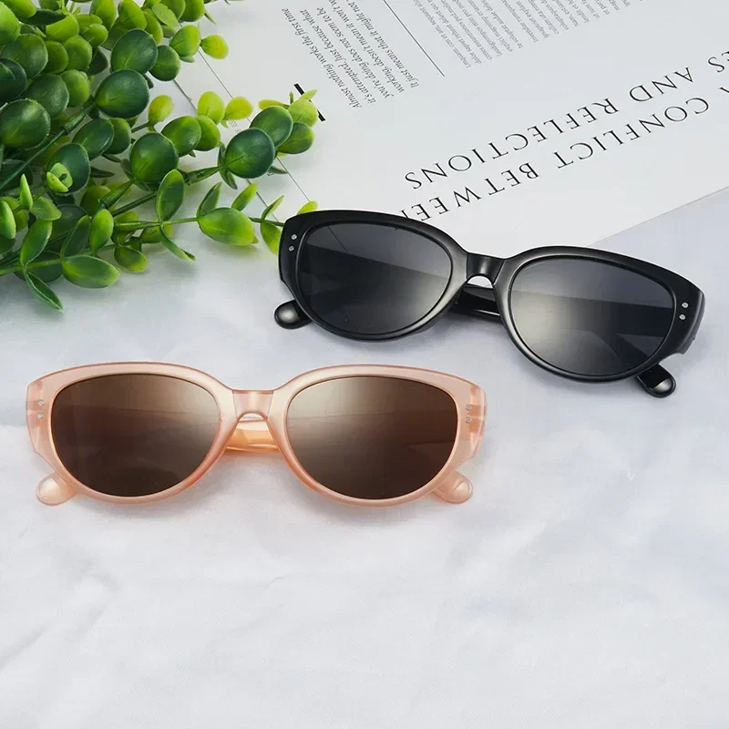 

Fashion Retro Rice Nail Cat-eye Sunglasses Trend Small Frame Glasses European and American Simple Sunglasses
