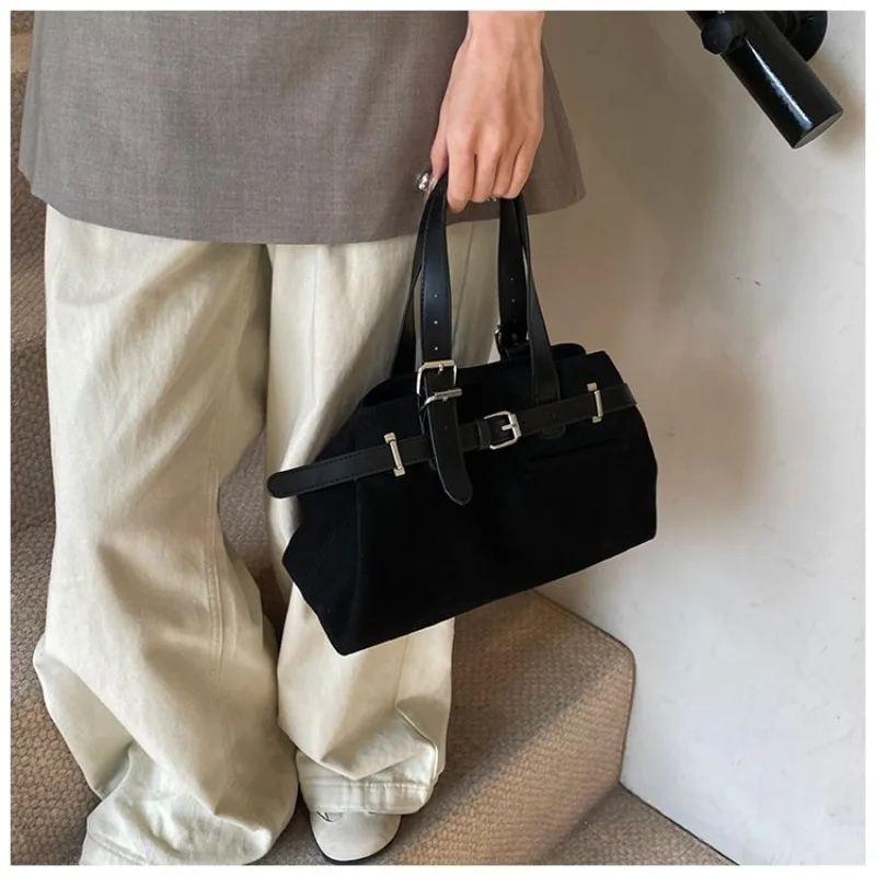 Elegant Designer Luxury Leather Tote - Minimalist Fashionable Diaper & Shopper Bag