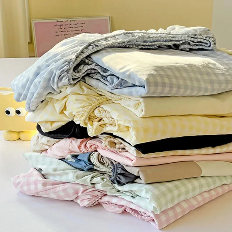 Nuovo set di lenzuola con angoli con motivo a griglia ultrasottile, in cotone lavato, delicato sulla pelle, copertura antipolvere, morbido e traspirante, per la casa 2