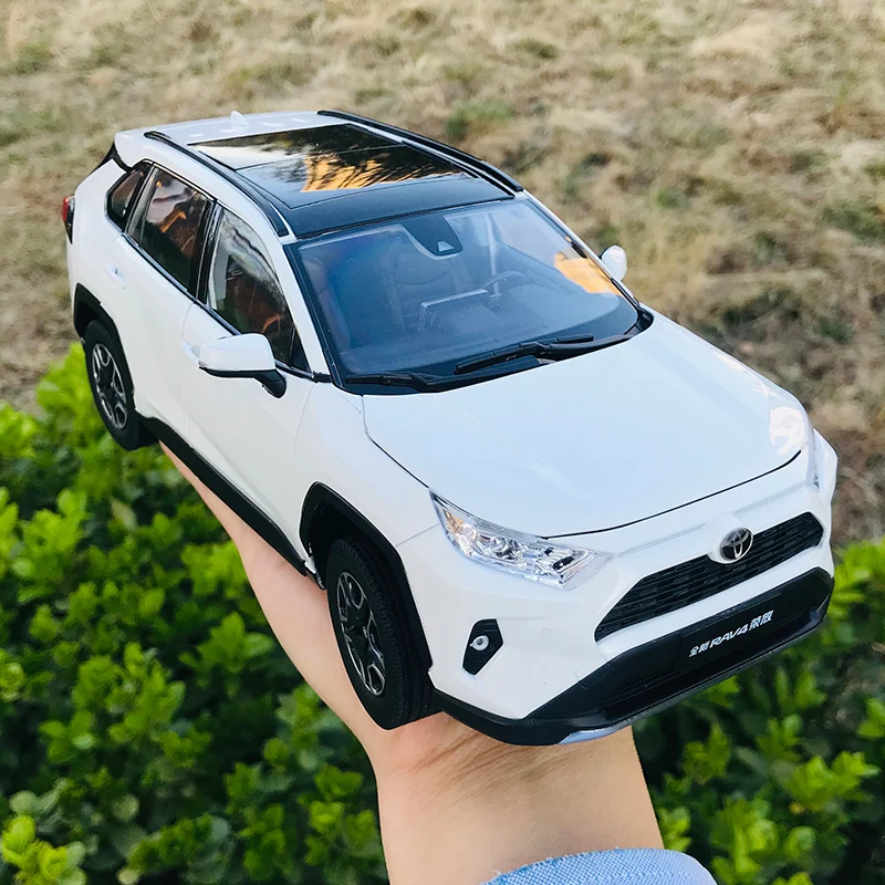 一汽丰田 トヨタ　rav4 荣 放　1/18 ミニカー 一汽丰田 トヨタ rav4 荣 放 1/18 ミニカー Amazon | ☆ 1/18