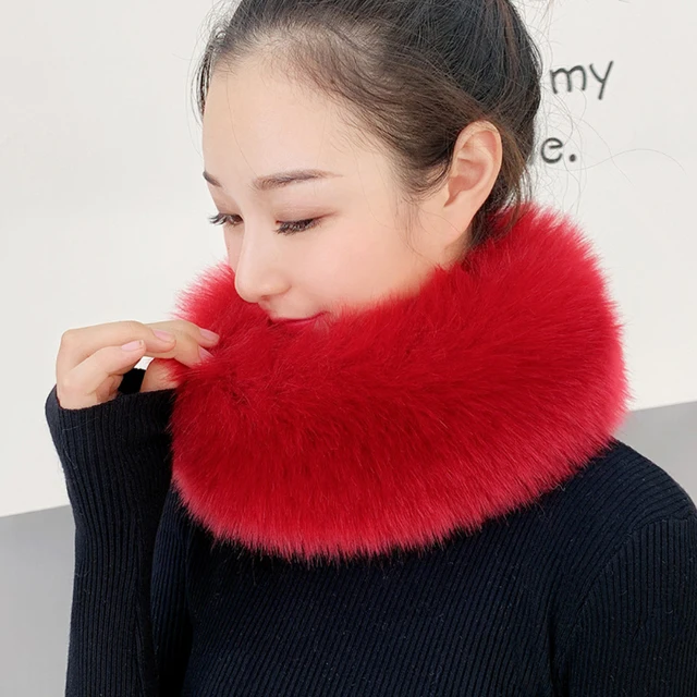 Stay warm and stylish with the HT4212 Fashion Fox Fur Scarf