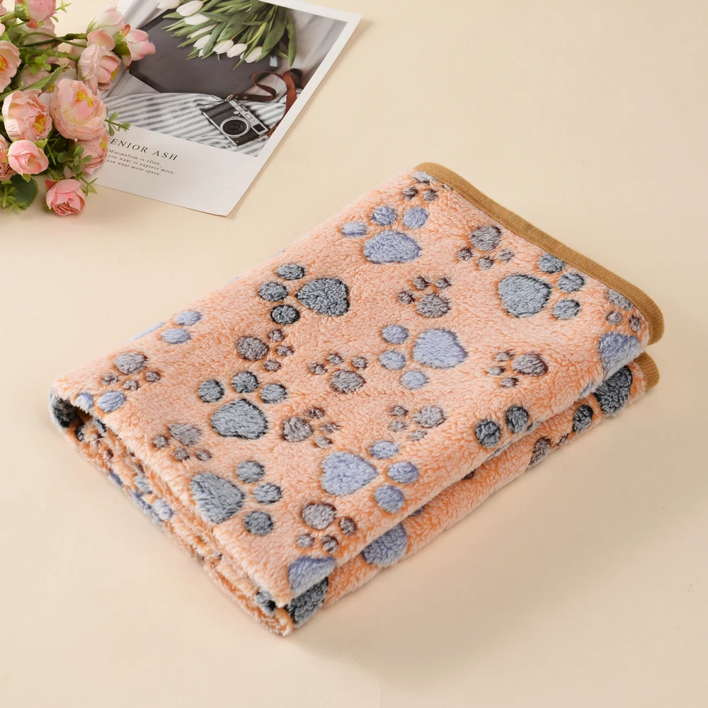 Autumn Winter Pet Dog Blanket for Small Medium Big Dogs Cats Warm Fleece Footprint Puppy Bed Mat Chihuahua Bulldog Pug Supplies