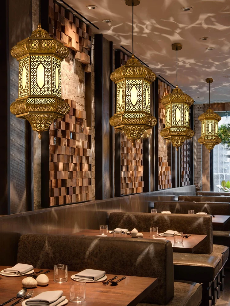 

New Chinese style chandeliers, classical Zen style ancient buildings, retro restaurants, foyers, corridors, eaves, and restauran