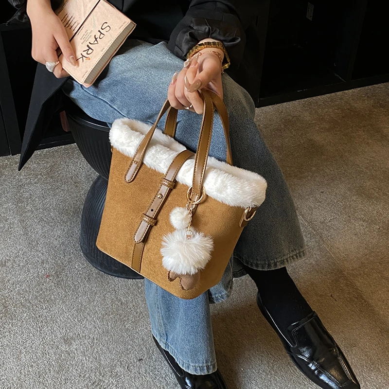 Winter Plüsch Tasche frauen Retro Kleine Handtaschen Kupplung Tasche Neue Faux Wildleder Passenden Lamm Wolle Eimer Schulter Umhängetaschen – Detail 15