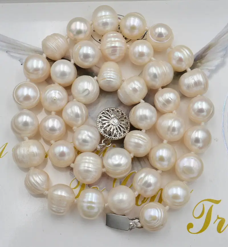 

18" GENUINE 9-10MM BLA NATURAL TAHITIAN PEARL NELACE AAA