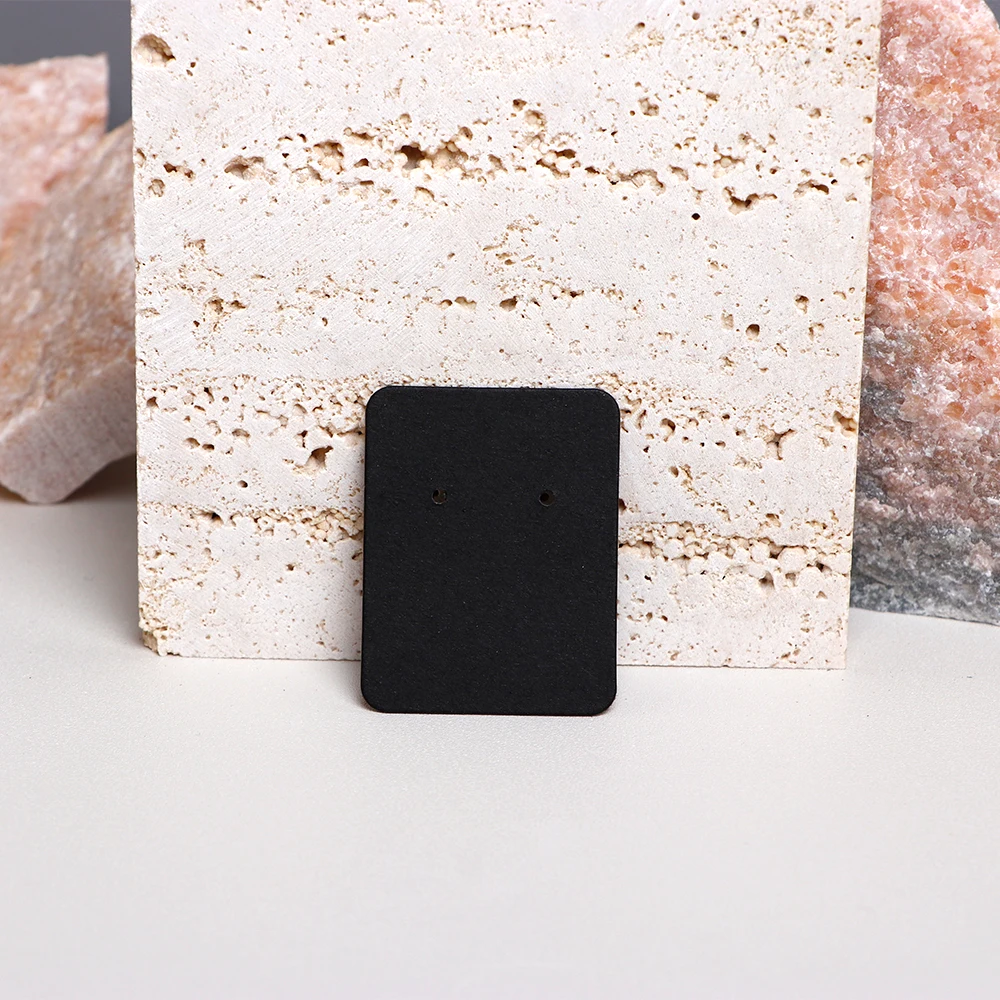 Рисунок 5 - картонные витрины для сережек-гвоздиков