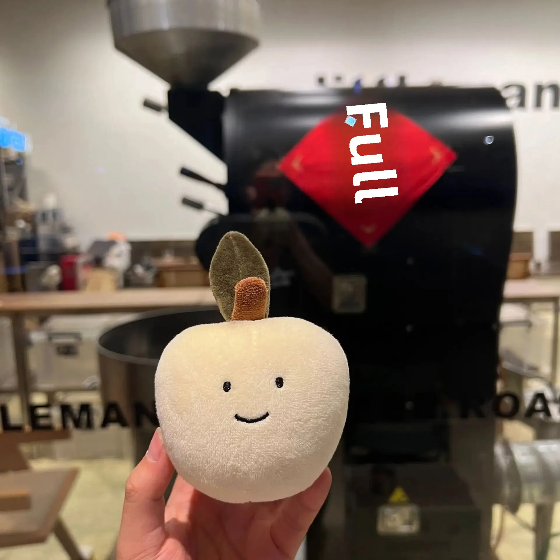 Jellycat Apple Plush Toy Doll Wall Hanging Keychain Soft PP Cotton Filled British Made Fun Interactive Access