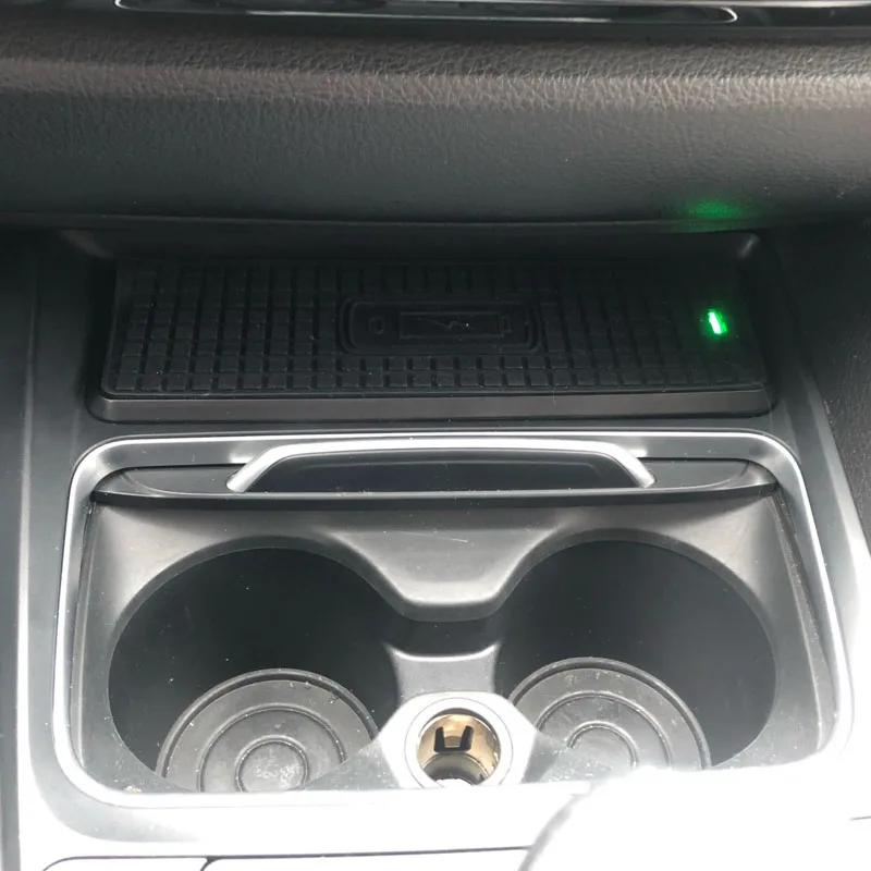 Center console phone holder Wireless charger For BMW F30 F31 F32 F33 F36 F34 3 series interior trim tuning accessories