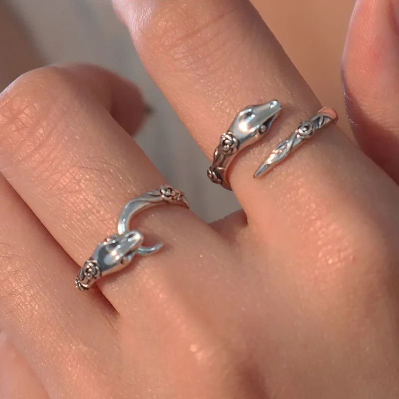 

Vintage Handmade Snake Rings Party Jewelry for Women Girls INS Fashion Simple Rose Flower Holiday Beach Daily Accessories Gifts