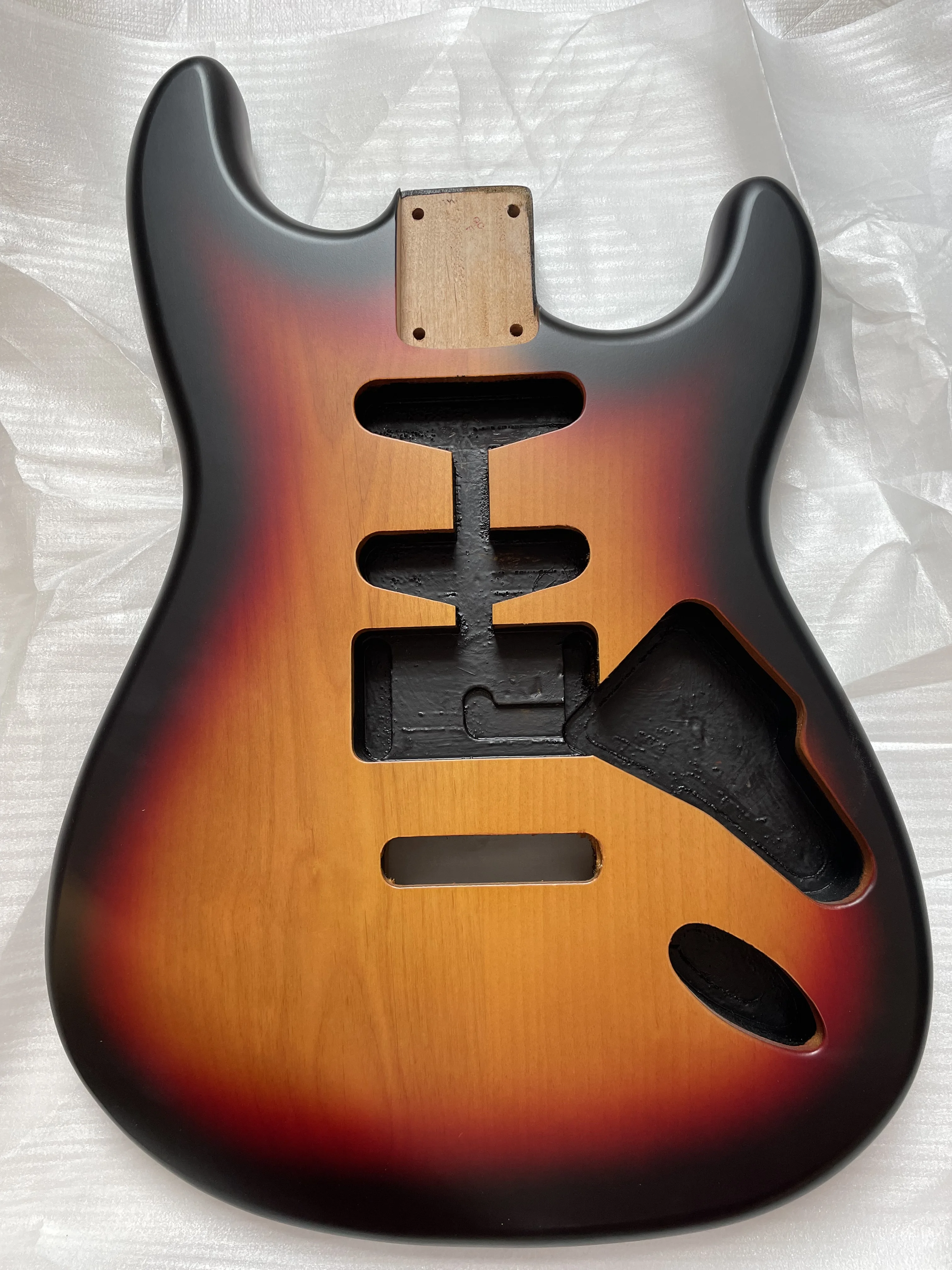 

Alder Wood-Matte Finished Guitar Body for SSH Electric Guitar, Replacement Part Accessory, 5.56cm Heel, 1P Advanced