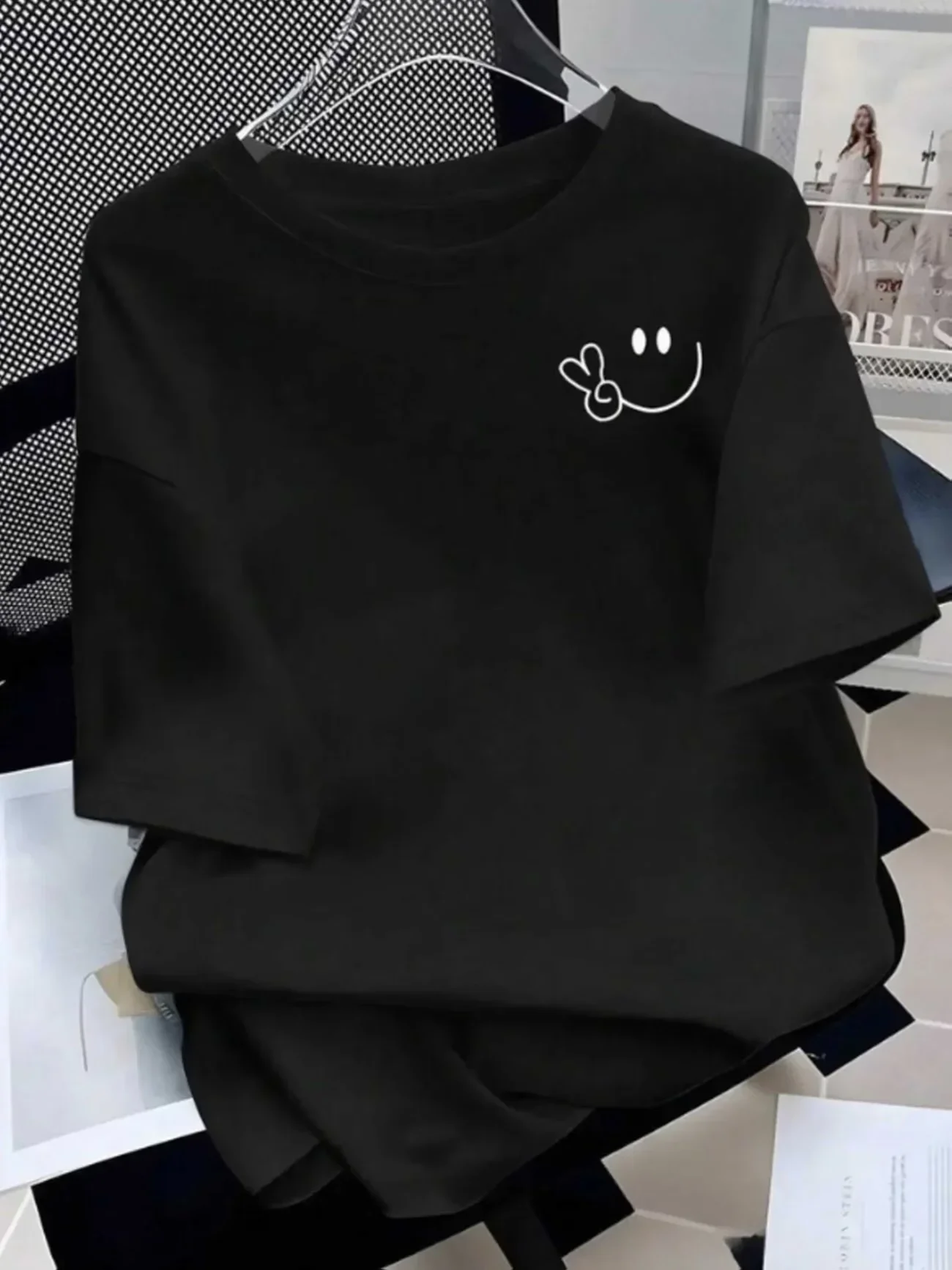 Süßes Smiley-Gesicht Fingerherz T-Shirt für Damen und Herren Sommer Lässiges Kurzarm-Rundhals-Shirt Locker Sitzendes Tee Harajuku Kawaii Minimalistisches Oberteil