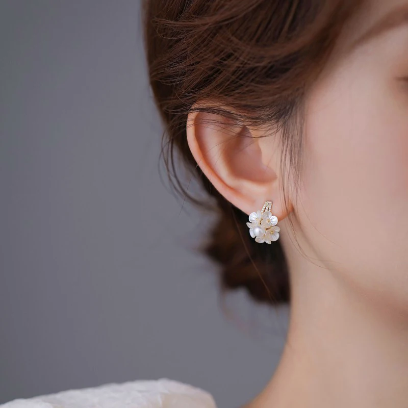 

New Micro-paved Zircon Shell Pearl Flower Earrings for Women Simple Elegant Sweet Temperament Girls Trend Jewelry Birthday Gift
