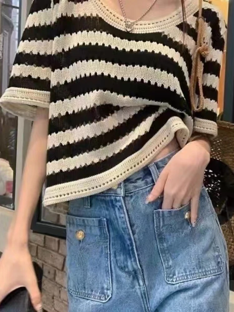 

Deeptown Harajuku Black White Striped Knitted T Shirts Women Korean Retro Hollow Out Loose Tees All-match Vintage Top Streetwear