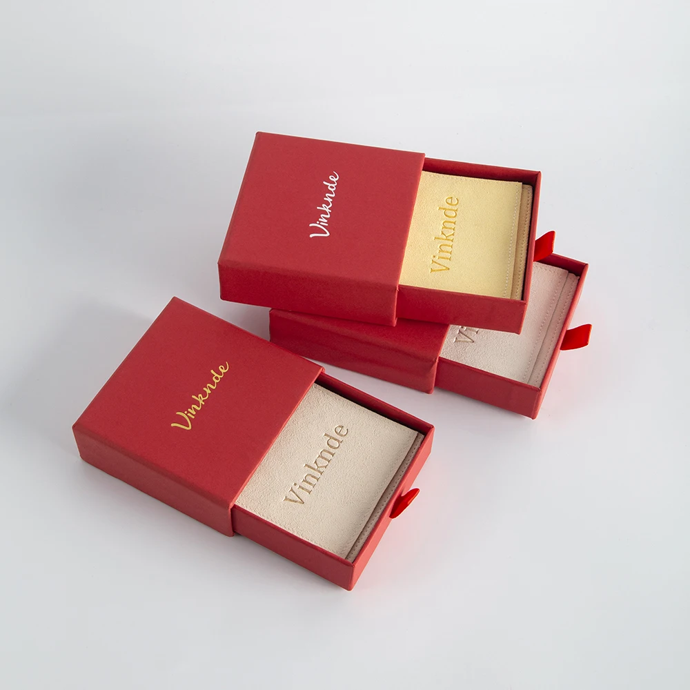 Custom Logo Christmas Red7x7x1.7cm Jewelry Paper Box and Personalized 6x6cm Microfiber Flap Bag Ring Earring Wedding Gift Favors