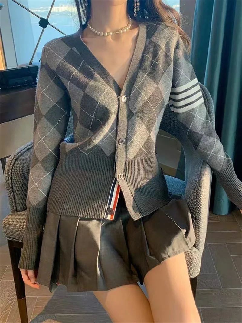 

Knitted Plaid Cardigans for Women, Grey Color Checkered Loose Sweater , Winter Oversize Prepppy Jackets, Jumpers, Tops