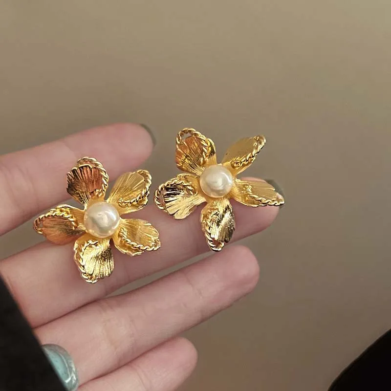 Exaggerated Gold Color Flower Pearl Stud Earrings for Women