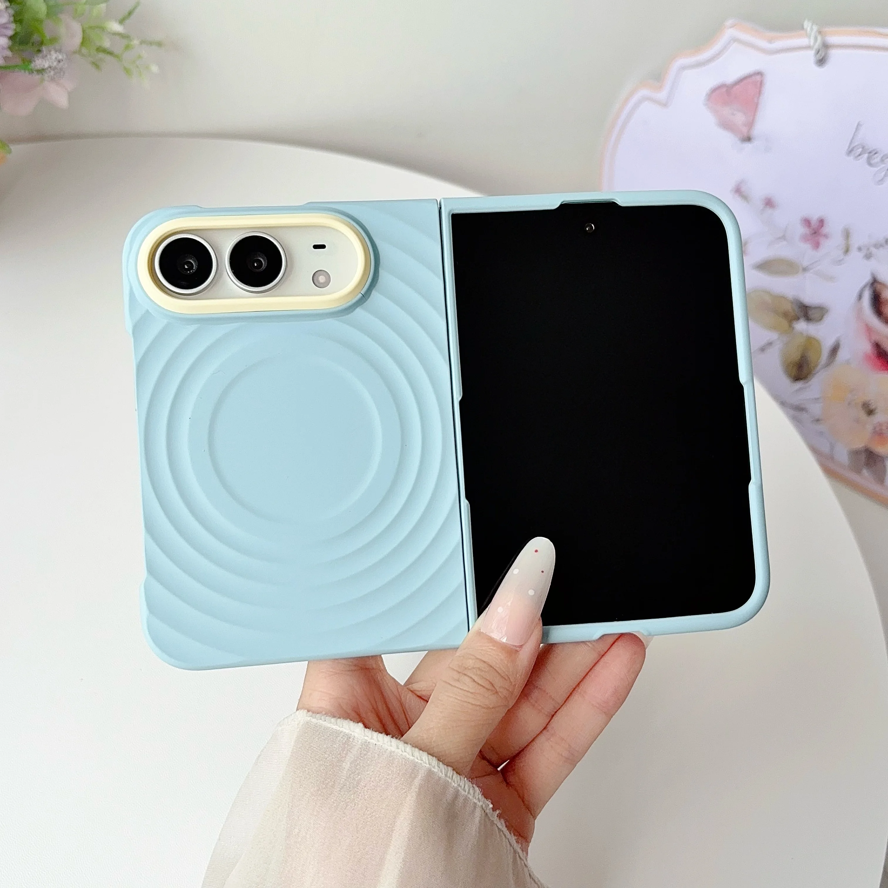 Luxury Silicone Ripples Cover with Magnetic Ring Stand