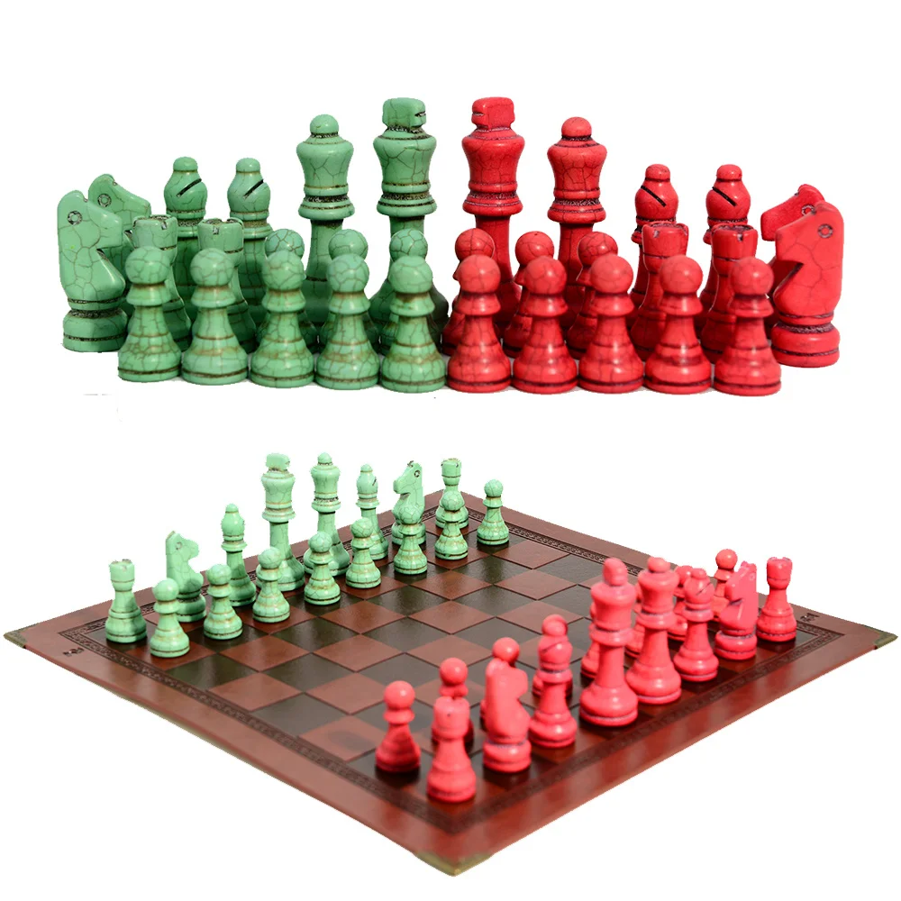 Red Green Stone Material, Stone Material, 32 Chess Pieces, Matched with Red Artificial Leather Board Game Toy, King Height 7.8cm