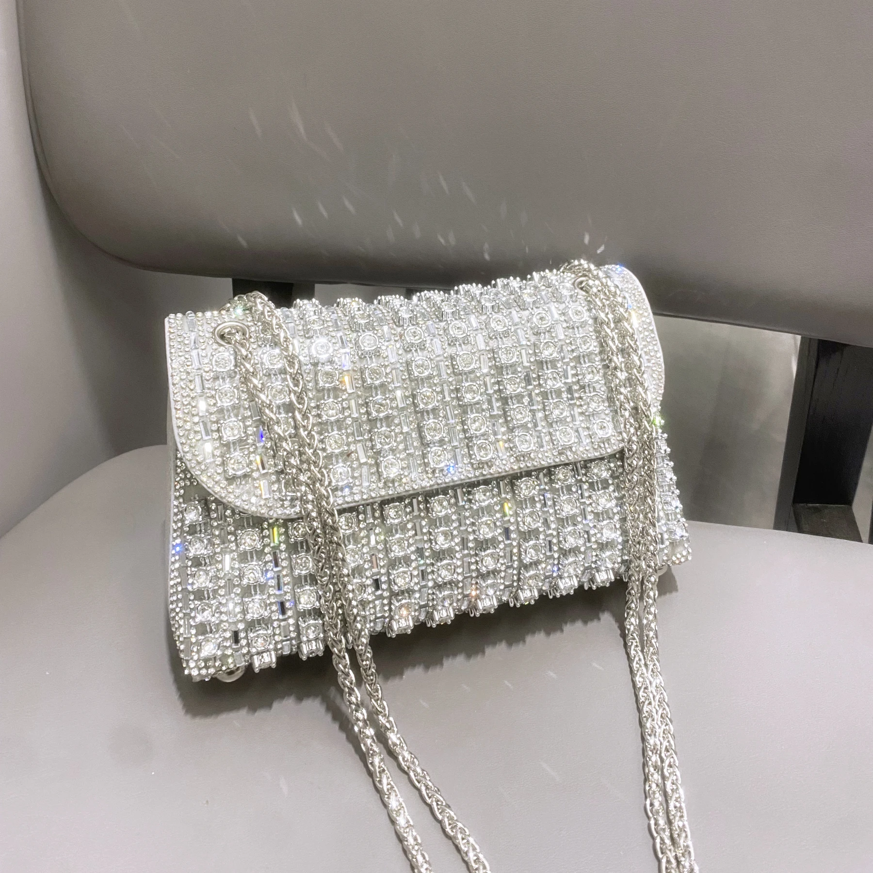 Fashion Crystal Flower Party Women Handbags Japan Design Elegant Pearl  Evening Clutch Purse Bags Eb1052 - China Women Bags and Fashion Bags price  | Made-in-China.com