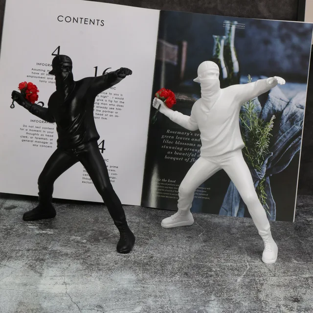 Sculptures Banksy en résine, lanceur de fleurs, Statue de bombardier, décoration de la maison, accessoires de bureau, Figurine décorative Inter, 1 pièce 4