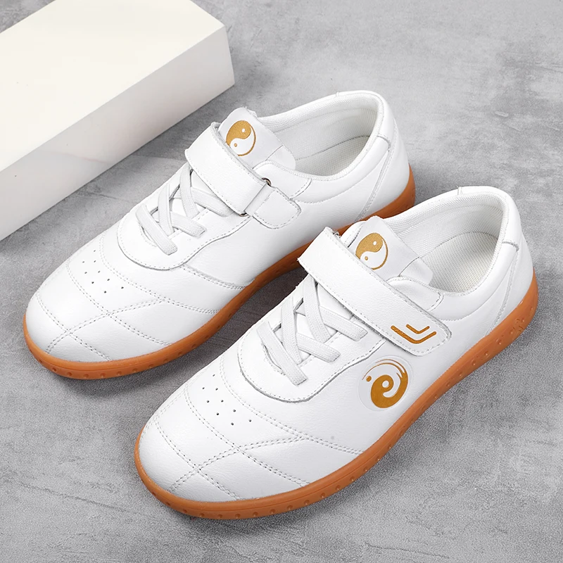 

Unisex Kung Fu Shoes Men Comofortable Training Sneakers Leather Chinese Shoes Women Wear-Resisting Tai Chi Shoe Walking Sneaker