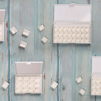 Hot New 12/24Grid Watercolor Palette Empty Palette Painting Paint Tray Box for Watercolor Oil  Acrylic Paints