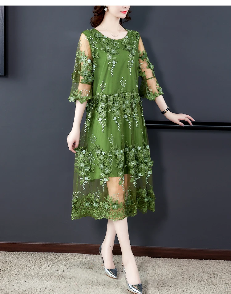 Large Size Mesh Embroidery Flower Dress Female 2022 New Summer High-End Temperament Ladies Loose Light Luxury Runway Robes y1568