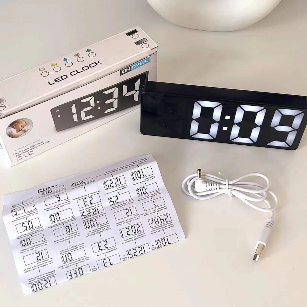 LED Digital Alarm Clock With Snooze Funtion USB Wake Up