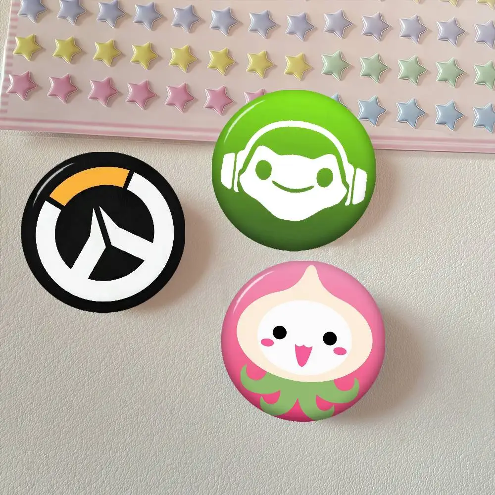 Handmade Overwatch Button Pin Brooch - Cartoon Badge
